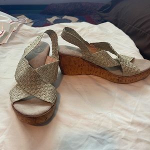 Charleston Shoe Company “Med” size 9. Never worn.